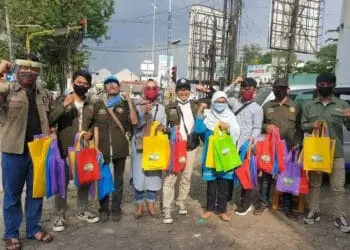 Hari Lingkungan Hidup Sedunia, HMTL Unbaja Sebar Ratusan Goody Bag