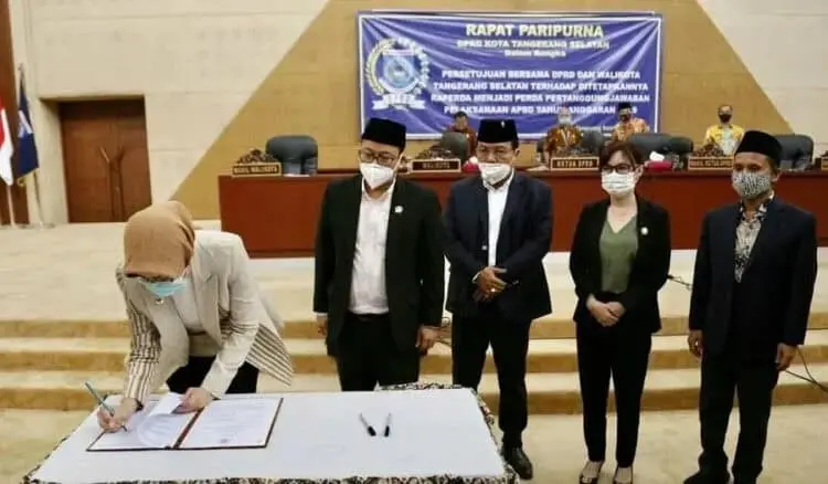 Tok! APBD Kota Tangsel 2019 Disepakati Rp 3,4 Triliun