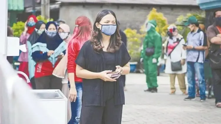 Ratusan Warga Cibodas Ikut Rapid dan Swab Tes