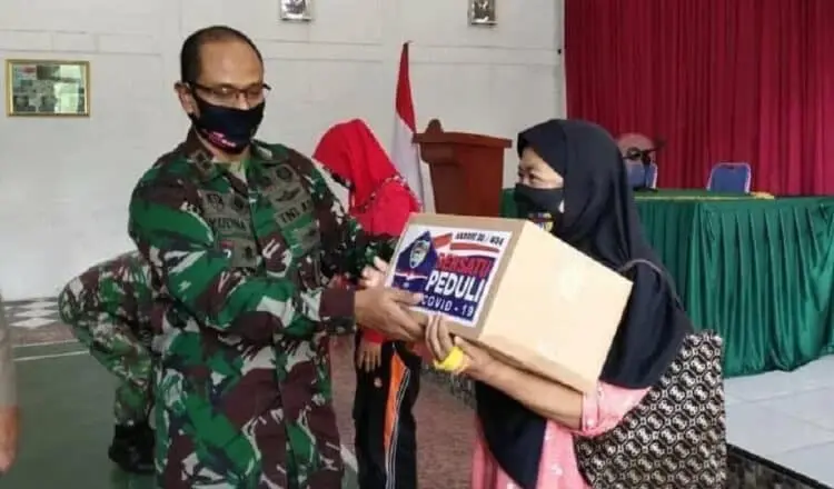 Alumni AKABRI 88 Sumbang Sembako ke Warga Lebak
