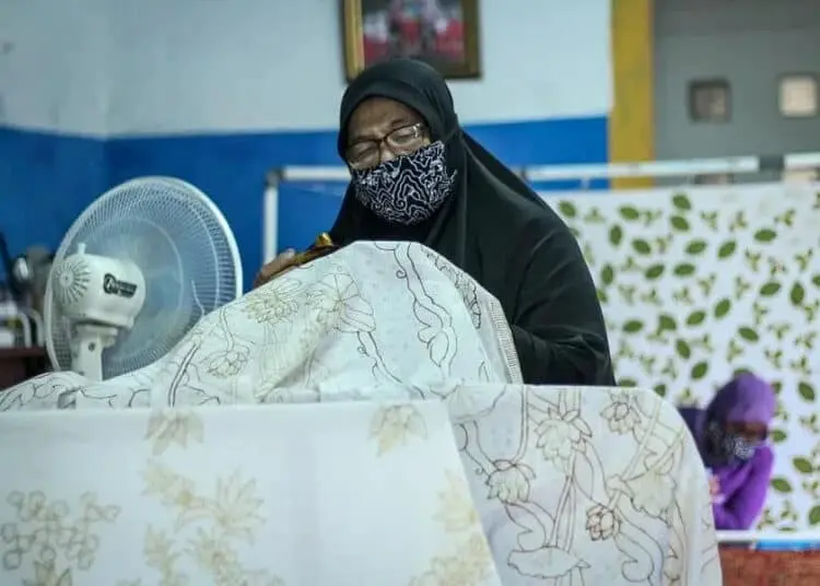 Pengrajin Batik Khas Tangerang Beroperasi Lagi