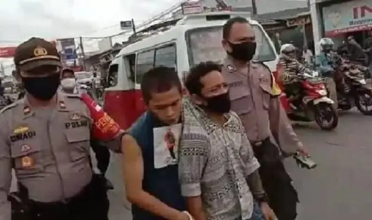 Dua Pemuda Bawa 7 Paket Sabu Ditangkap Saat Razia PSBB