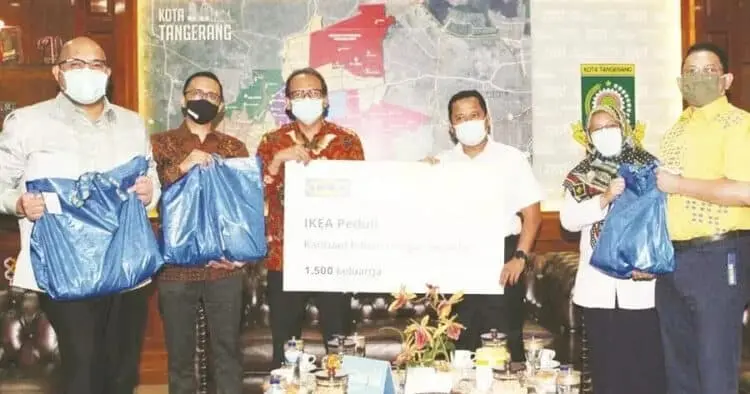 1.500 Paket Sembako Disalurkan IKEA untuk Warga Kota Tangerang