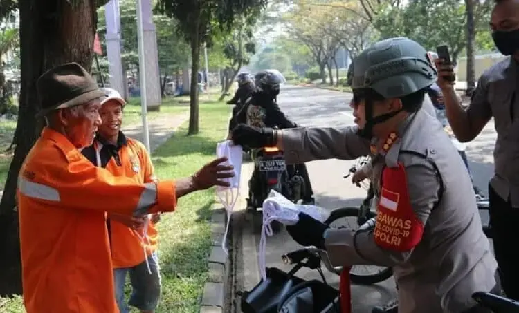 Sepedaan, Kapolresta Tangerang Patroli Cek Protokol Kesehatan