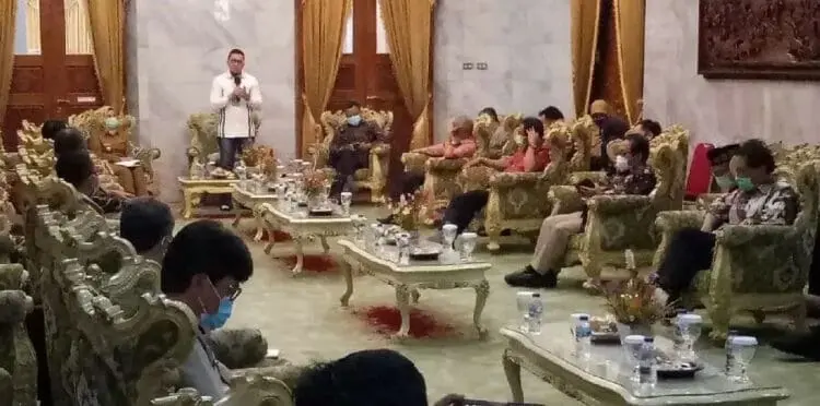 Bupati Tatu Siap Perjuangkan Honorer