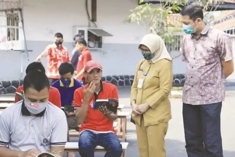 Menumbuhkan Literasi dari Balik Jeruji Besi