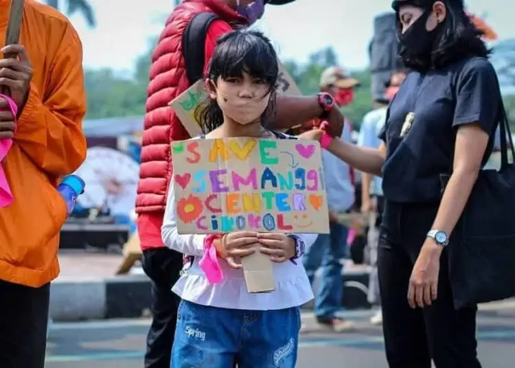 Aksi Love Moment Seniman Tangerang