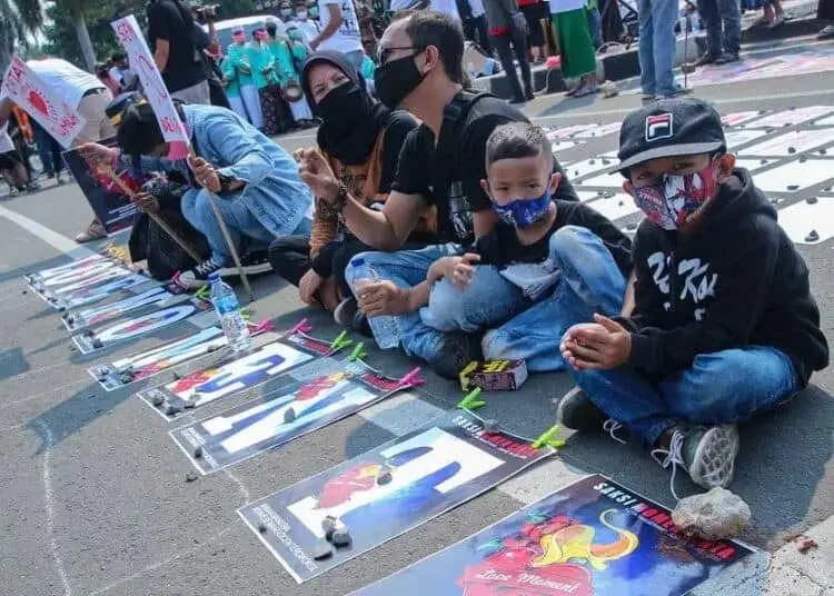 Aksi Love Moment Seniman Tangerang