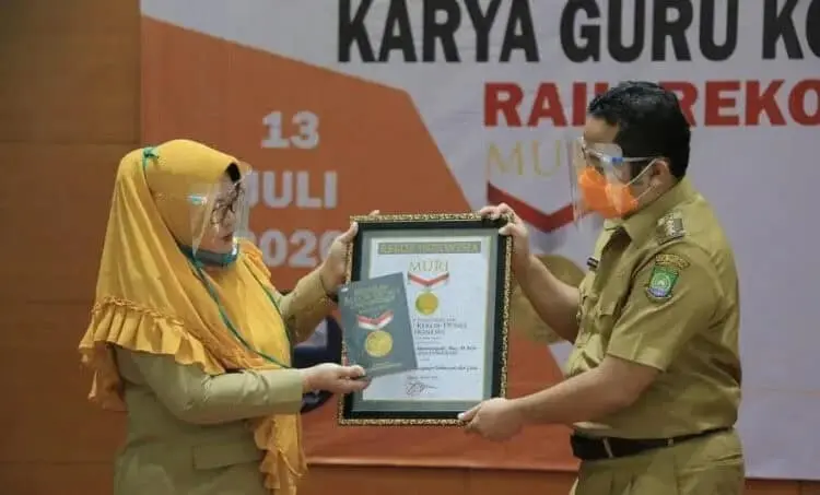 750 Video Karya Guru Kota Tangerang Diganjar Rekor Muri