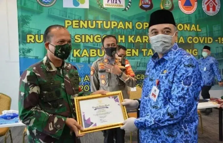 Berkontribusi Tangani Covid-19, Dandim 0510/Trs Dapat Penghargaan