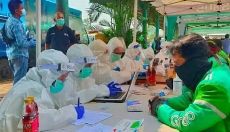 Seribu Ojek Online di Tangsel Dites Swab