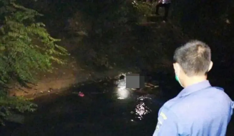 Sering Cari Ular, Remaja Tewas Dililit Piton