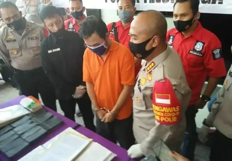 Oknum Wartawan Palsukan Uang Dolar
