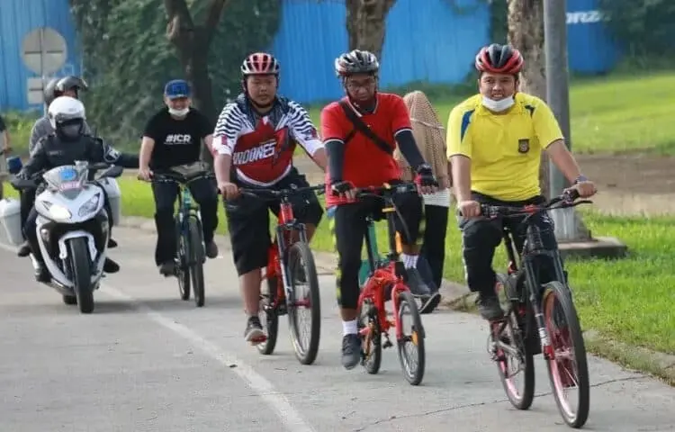 Sambil Gowes, Walikota Arief Keliling Cek Fasilitas Publik