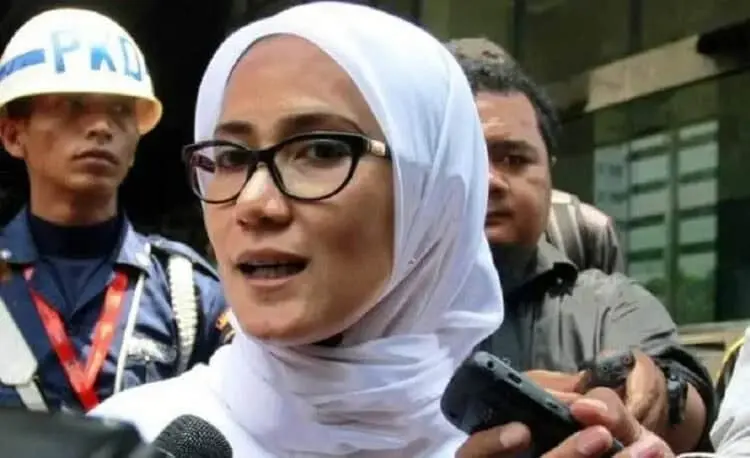 PATUHI PROTOKOL KESEHATAN: Bupati Lebak Iti Octavia Jayabaya. (DOK/SATELIT NEWS)