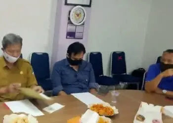 RAPAT KOORDINASI : Bidang Pembinaan Prestasi KONI Kabupaten Tangerang membahas persiapan menghadapi Porprov VI tahun 2020, Selasa (11/8). (ISTIMEWA)