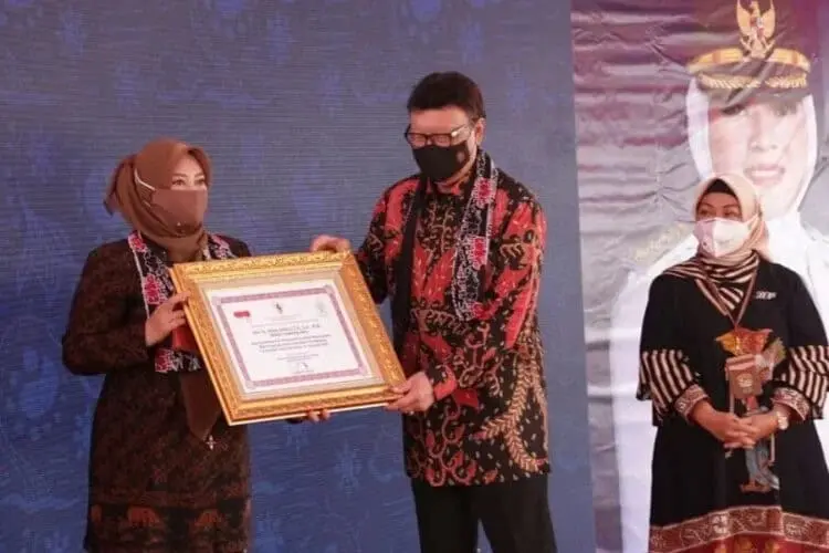 Menteri Tjahjo dan Bupati Irna Resmikan MPP Pertama di Banten