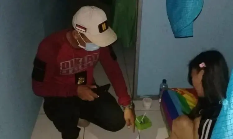 Satpol PP Gerebek dan Segel Empat Panti Pijat di Citra Raya