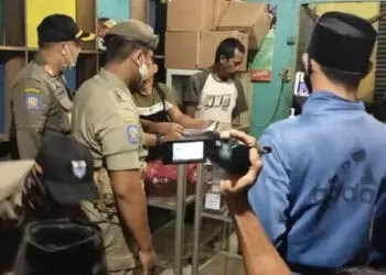 Razia Pekat, Satpol PP Pandeglang Sita 54 Botol Miras