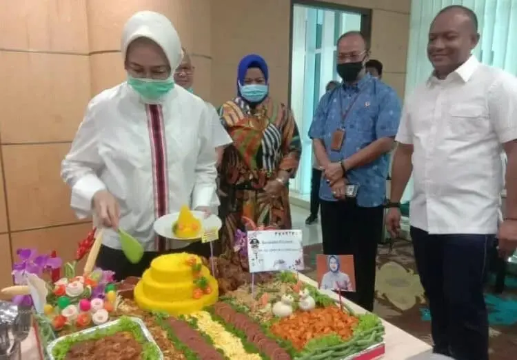 Selamat Ulang Tahun Ibu Airin