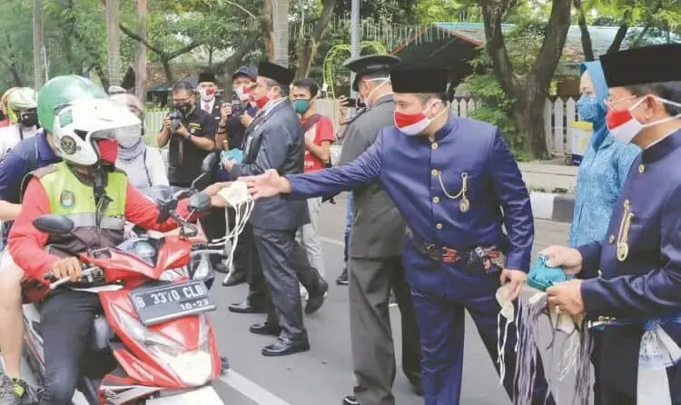 HUT Kemerdekaan RI, Pemkot Tangerang Bagikan 10 Ribu Masker