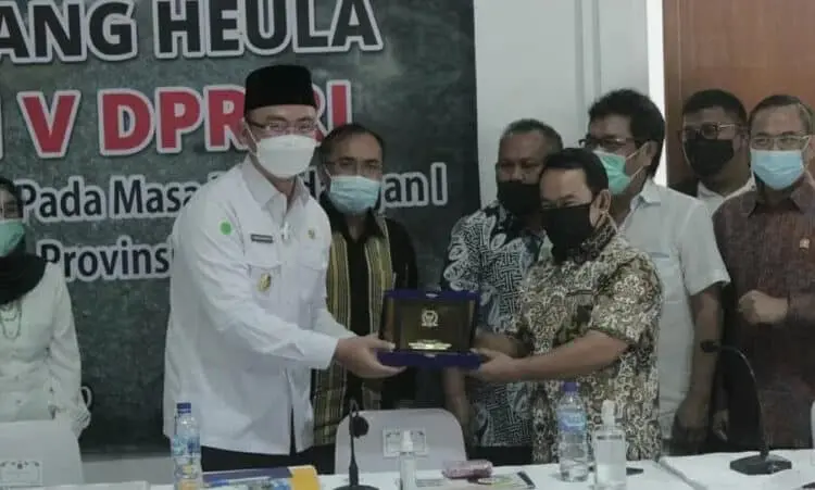Banten Usul Proyek Jalan Layang Cimuncang ke Pusat