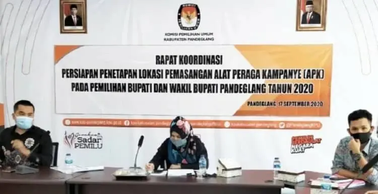 Cegah Covid-19, KPU Pandeglang Tambah APK Paslon