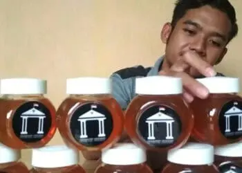Boedak Saung Pasarkan Madu Keluar Banten