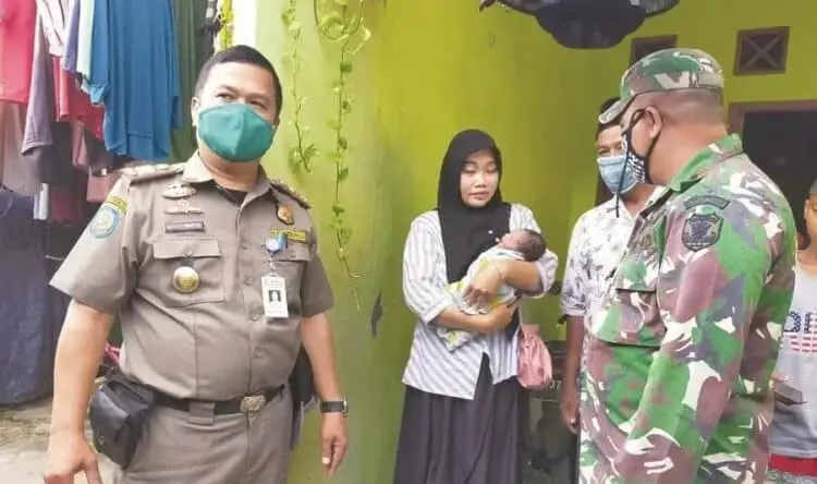 Tega! Bayi Perempuan Dibuang Dalam Kantung Kresek