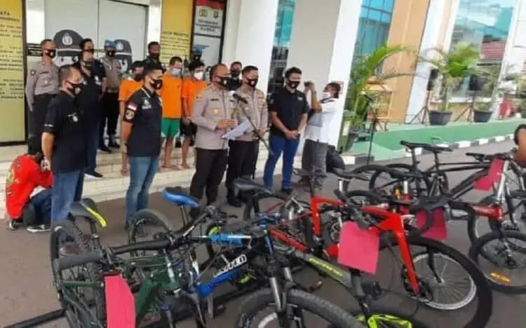 Pencuri Sepeda Brompton Sudah Beraksi 17 Kali