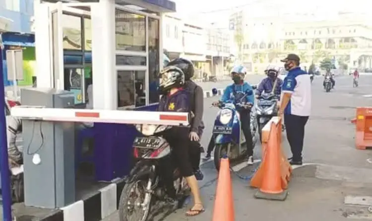 Kelola Parkir Pasar Anyar, PT TNG Raup Rp 80 Juta Sebulan