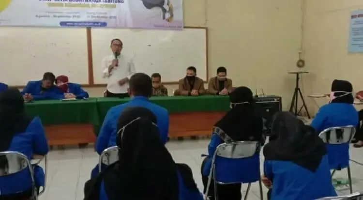 ILUSTRASI: Suasana sidang skripsi salah satu Perguruan Tinggi (PT) di Banten. (ISTIMEWA)