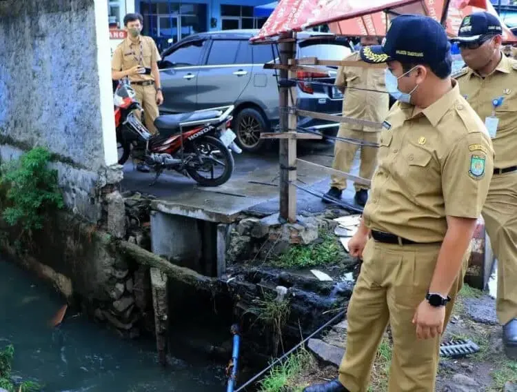 Di Tengah Pandemi, Walikota Arief Tetap Siaga Banjir