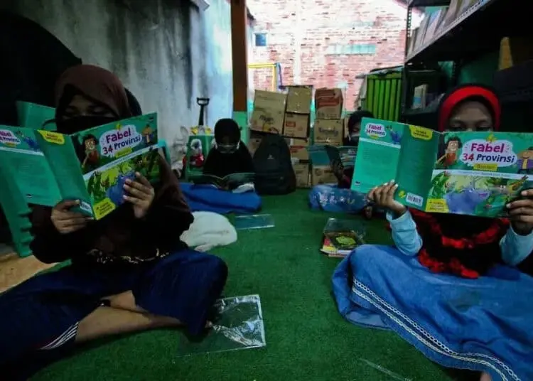 Kreatifitas Dorong Anak-anak Gemar Membaca