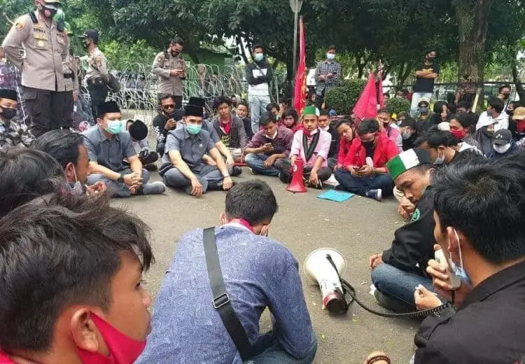 Pimpinan DPRD Pandeglang Dukung Penolakan Omnibus Law
