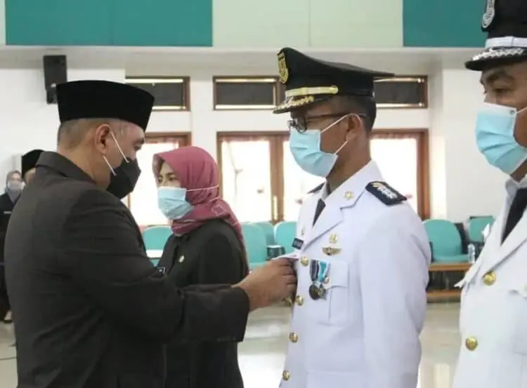 Lantik 402 Pejabat, Bupati Zaki Tekankan Inovasi Pelayanan