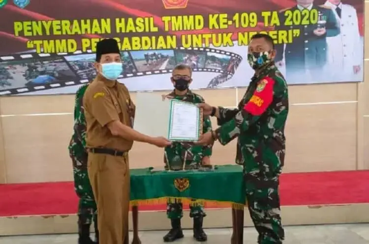 TMMD Pandeglang Tahun 2020 Ditutup, Warga Tersenyum