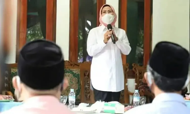 Tatu – Pandji “Ditantang” Lanjutkan Pembangunan