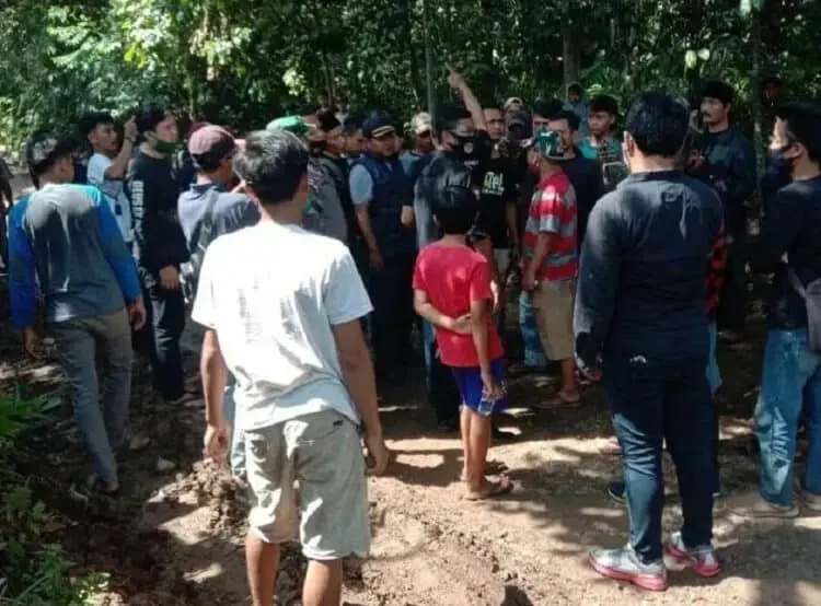 Warga 2 Desa Demo Galian C