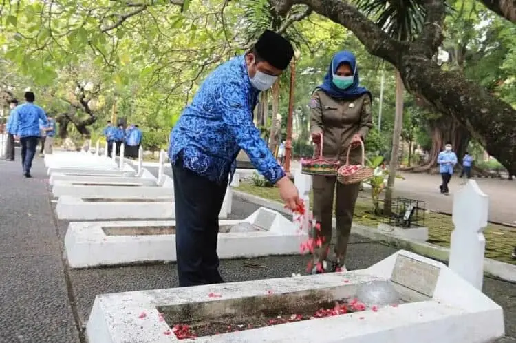 Hari Pahlawan Kini, Berjuang Lawan Covid-19