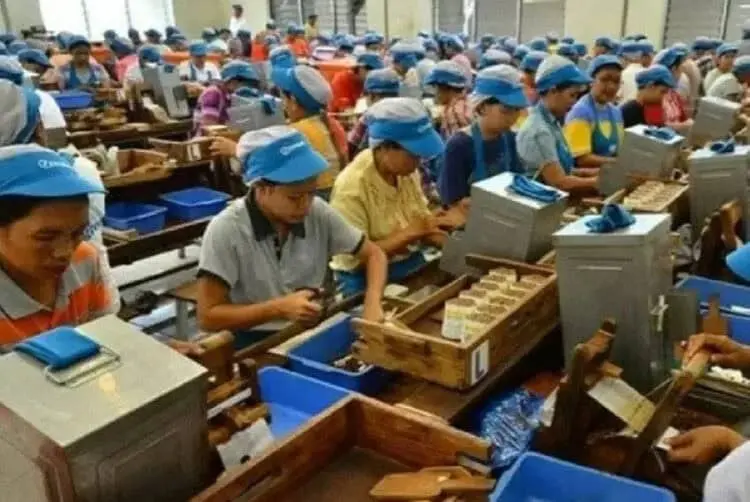 Buruh Meminta Data Hasil Bursa Kerja Dibuka
