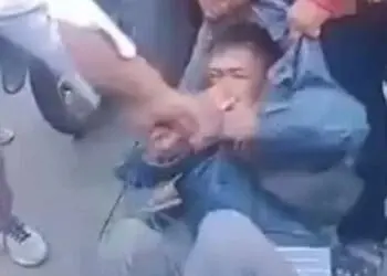 Diteriaki Maling, Dua Pria Dihakimi Warga