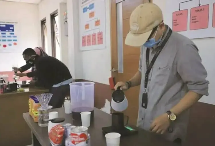 Lahirkan Pelaku UMKM dari Pelatihan Barista