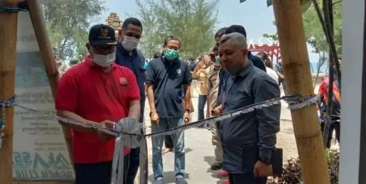 Penyelam Diajari Peduli Konservasi Terumbu Karang