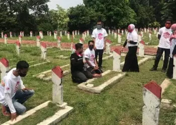 ACT Gelar Tabur Bunga di TMP Seribu