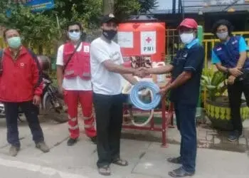 PMI Kota Tangerang Salurkan Wastafel ke 13 Kecamatan