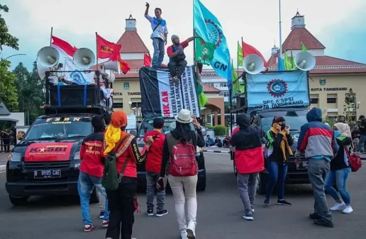 Buruh Tunda Pembahasan UMSK Tangerang