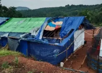 22 Huntara Rusak Disapu Angin