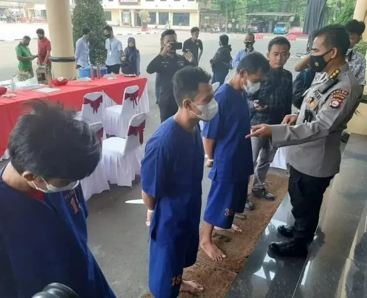 Komplotan Madu Palsu Banten Ditangkap