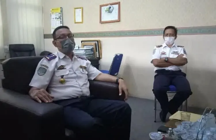 DIshub Tempatkan Puluhan Petugas di 11 Titik Rawan Kemacetan‎ Diawasi